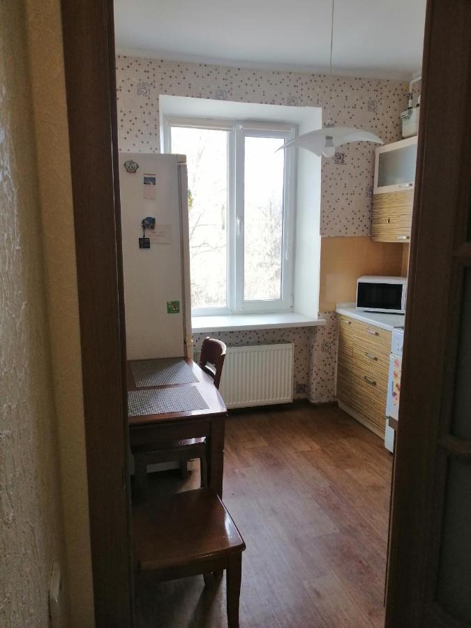 Уютная Квартира На Лётной 6 Chernihiv Ngoại thất bức ảnh